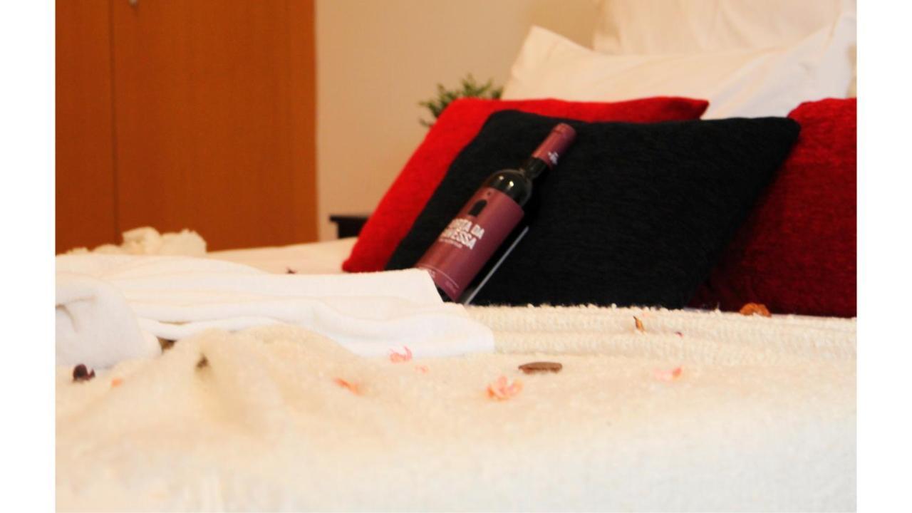 Yaya Pt- Santa Catarina Apartaments ポルト エクステリア 写真