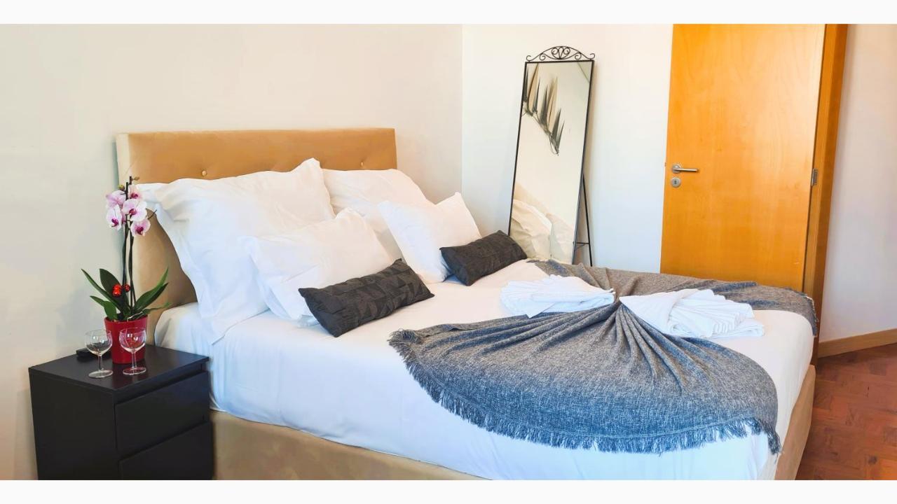 Yaya Pt- Santa Catarina Apartaments ポルト エクステリア 写真